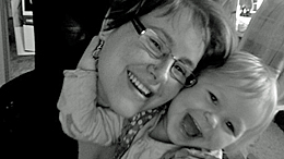  Barbara Th. mit ihrer Tochter (bild: privat)