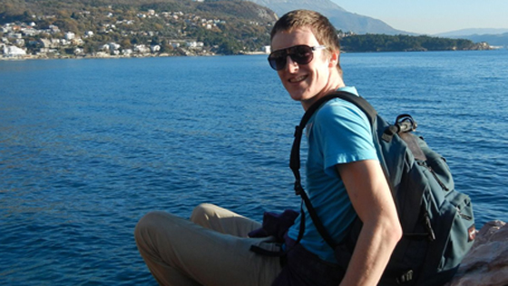 Ben treibt gerne Sport, macht gern mit anderen zusammen entspannt Musik und liebt es, gute Gespräche mit Freunden zu führen. Er erlebt ein Jahr mit Gott in Montenegro.