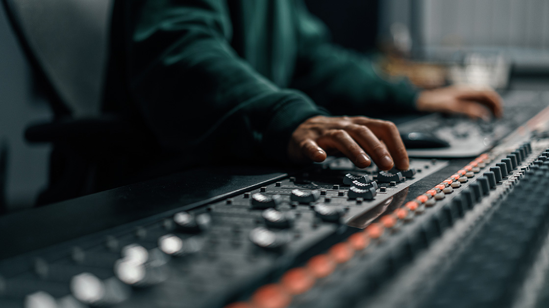 Vorschaubild: Spezialist/in Medienproduktion