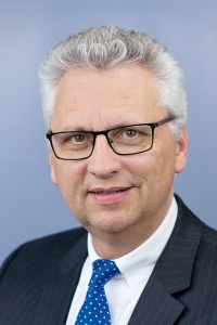 Dr. Stephan Holthaus