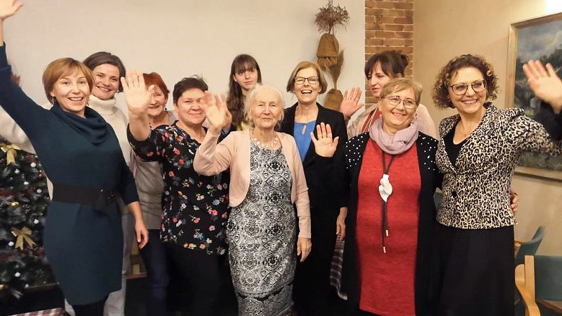 Erika Hiler mit dem polnischen WoH Team (Foto: TWR)