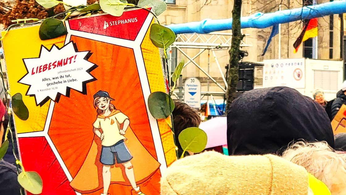 Vorschaubild: Ein Berliner Aufruf zu „Liebesmut“