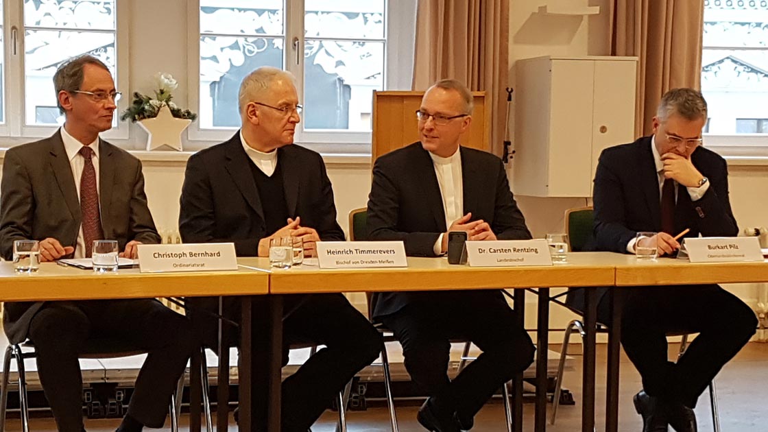 v.l.n.r.: Christoph Bernhard, Heinrich Timmerevers, Dr. Carsten Rentzing und Burkart Pilz