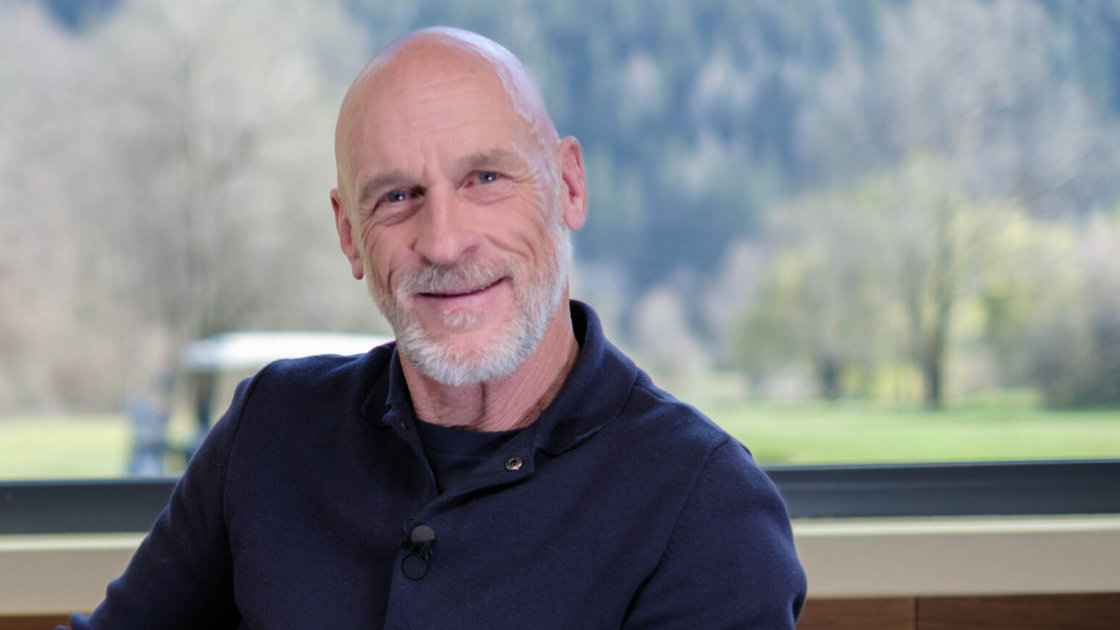 Vorschaubild: Hockeylegende mit Bodenhaftung