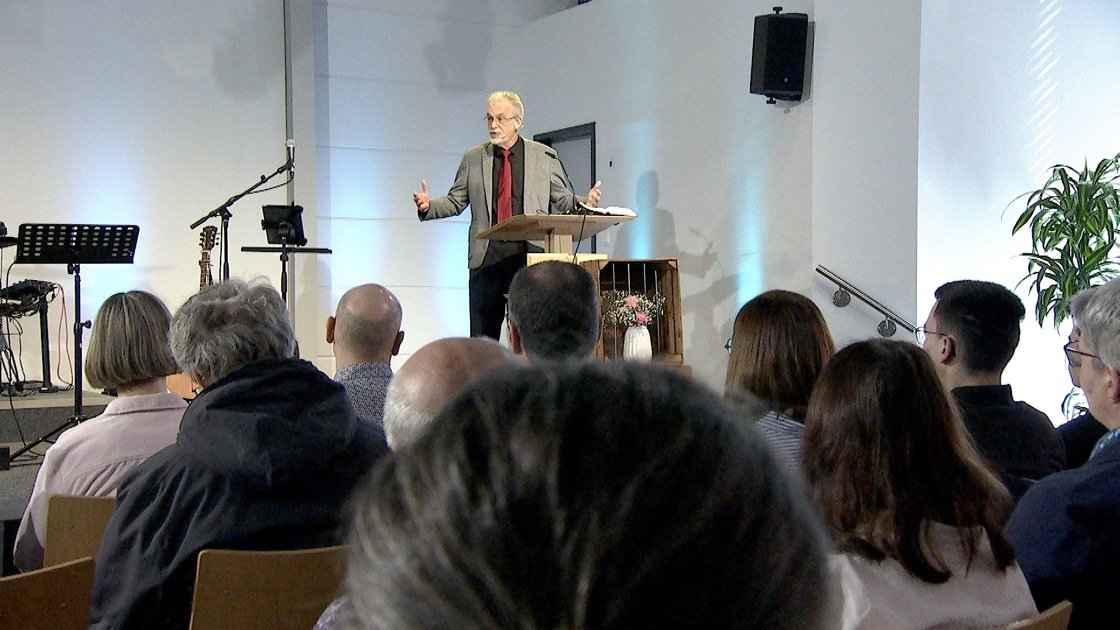 Vorschaubild: „Über die Maßen beschenkt – wenn Dankbarkeit keine Grenzen kennt“