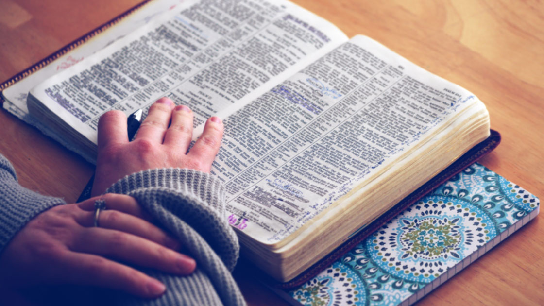 Aufgeschlagene Bibel