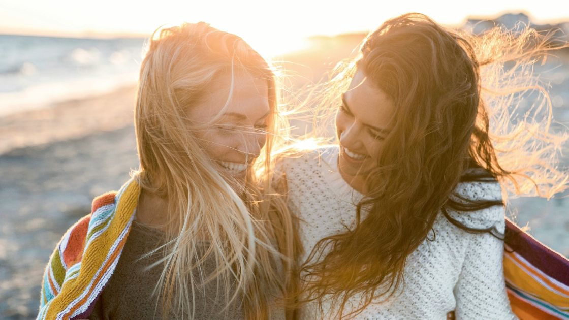 Bild zu "Freundschaft - ein Grundbedürfnis (Bild:Dominic Sansotta, unsplash.com)
