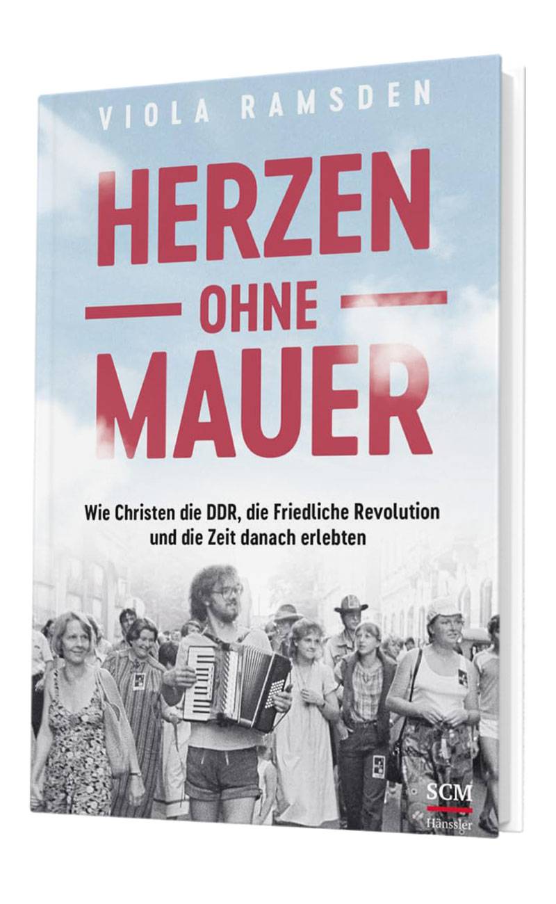 „Herzen ohe Mauer“ von Viola Ramsden, 2024.