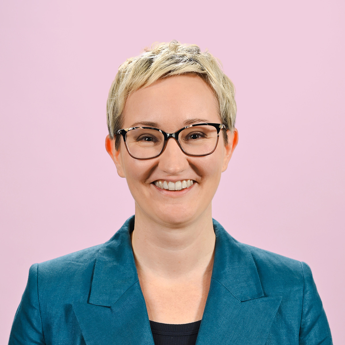 Gesina Schneider, Unternehmensentwicklung – Tribe Lead, Kameramann (Bild: Stuke/ERF)